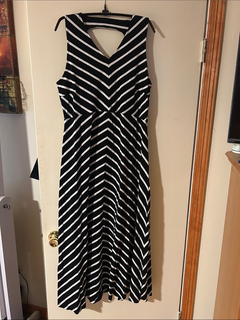 Talbots XL New with tags Sleeveless Black and White Striped V-Neck Maxi Dress